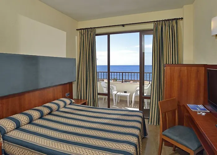 Leonardo Santa Eulalia Apartamento *