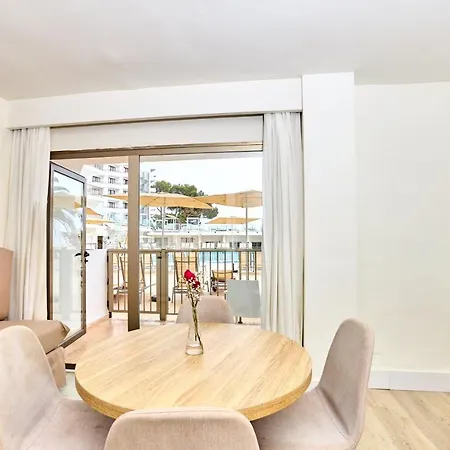 Leonardo Santa Eulalia Apartament