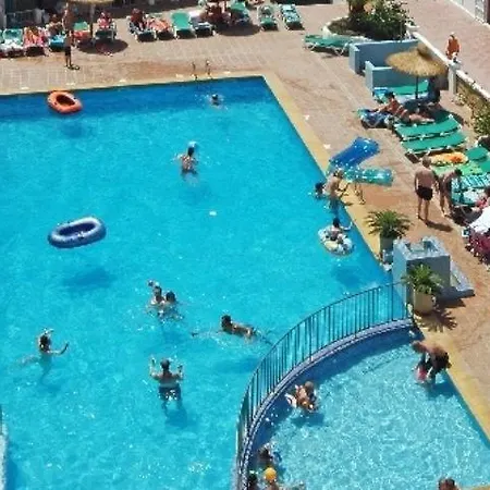 Leonardo Ibiza Santa Eulalia 아파트