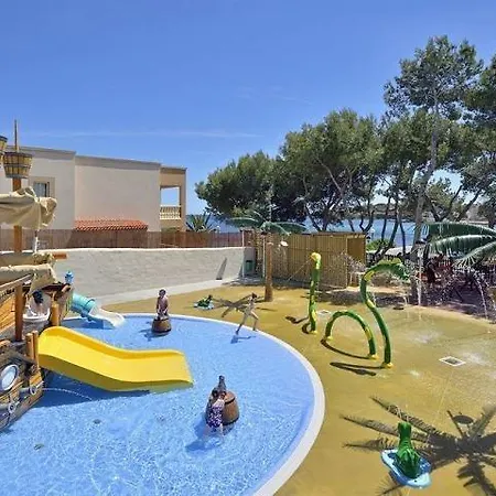 Leonardo Ibiza Santa Eulalia 아파트 *