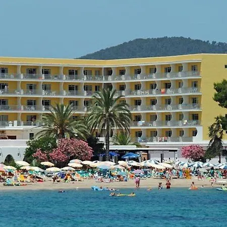 Leonardo Santa Eulalia Apartment