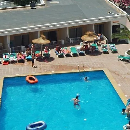 Leonardo Santa Eulalia * Santa Eularia des Riu