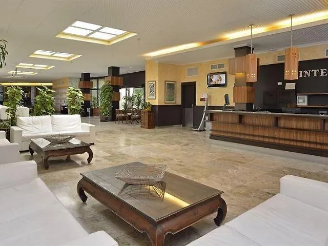 Leonardo Santa Eulalia Apartment *