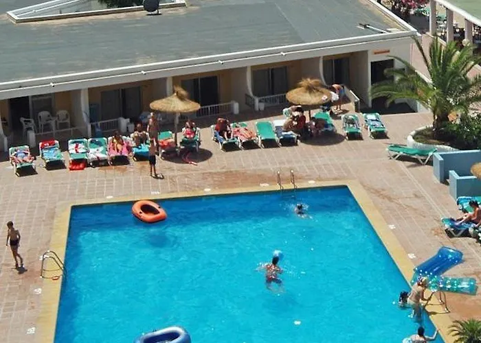 Leonardo Santa Eulalia * Santa Eularia des Riu