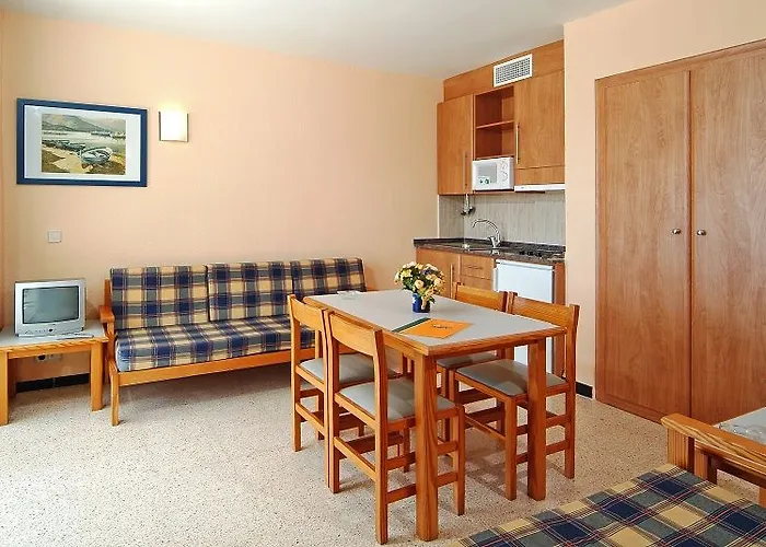 Apartment Leonardo Santa Eulalia *